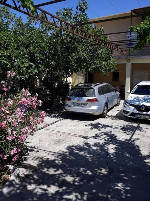 Matija I Bartol Apartment Pirovac Exterior foto